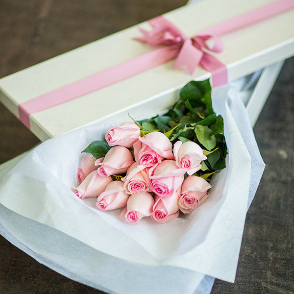 Pink Roses Classic B-Classic Long Stem Pink Roses in a Luxury Box